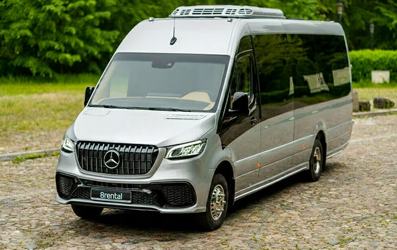 Mercedes-Benz Sprinter als Kleinbus mit 19 Sitzplätzen, Außenansicht